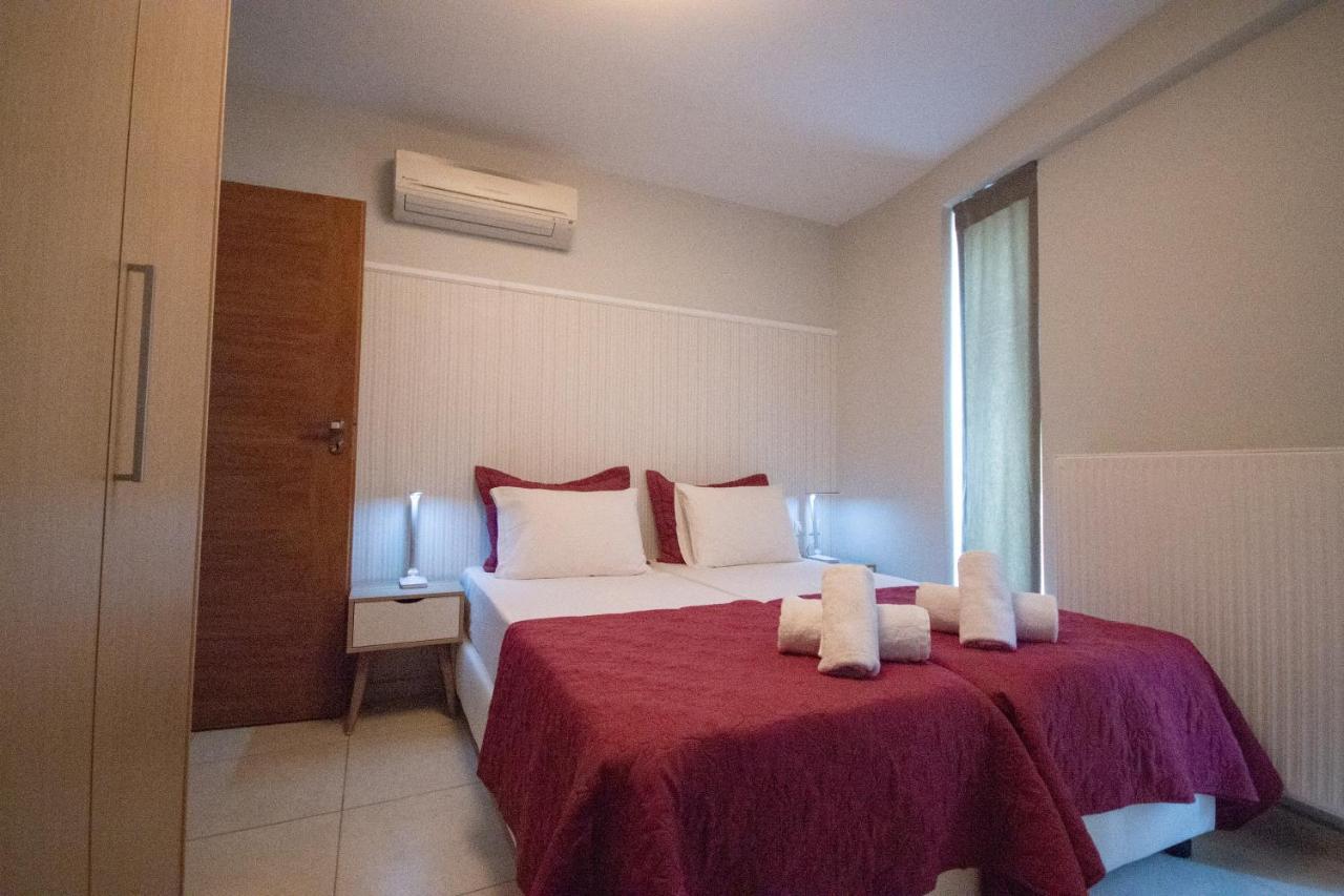 Spacious Fully Equipped 3Bd 2Bath Apt In The Heart Of City With Balconies Ac And Fast Wifi #2 Heraklion  Exterior photo